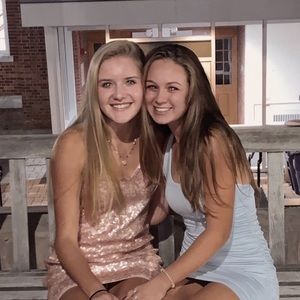 Meet your Posher, Isabelle